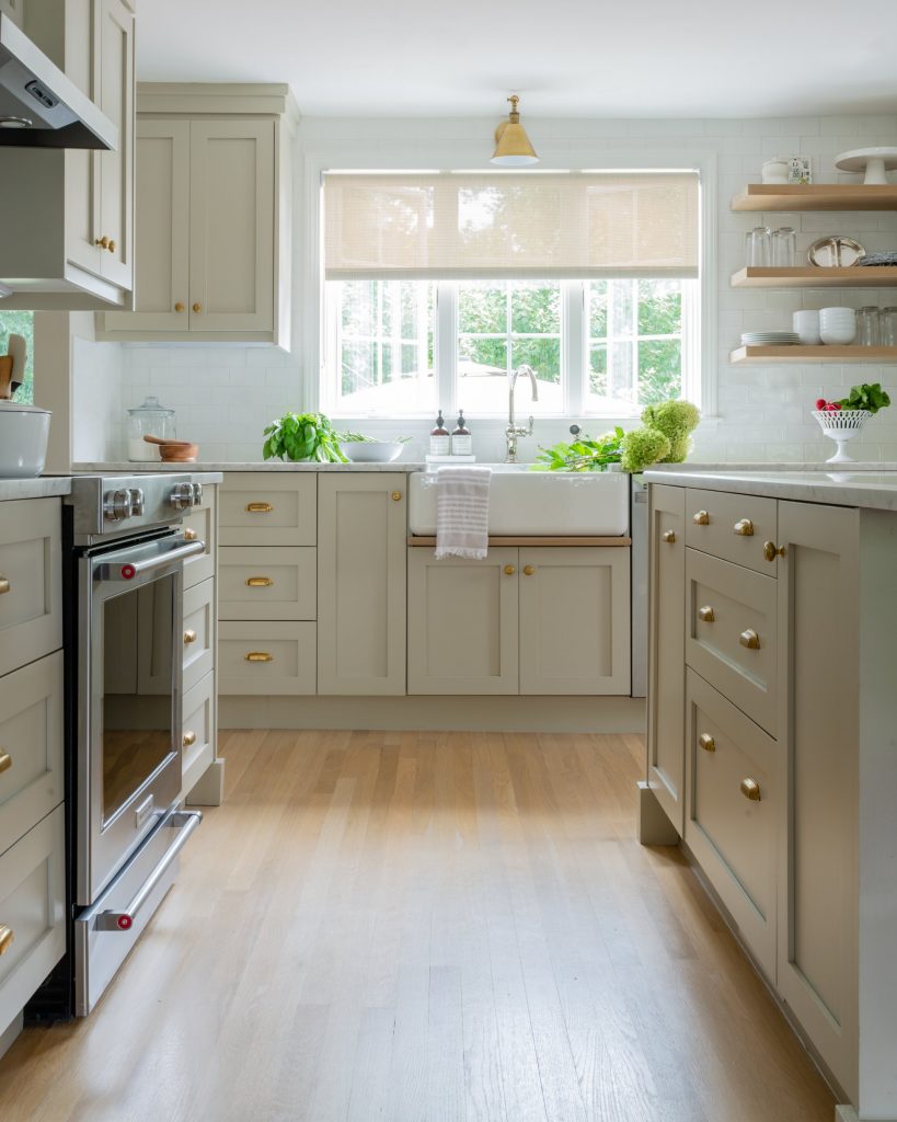 cream kitchen