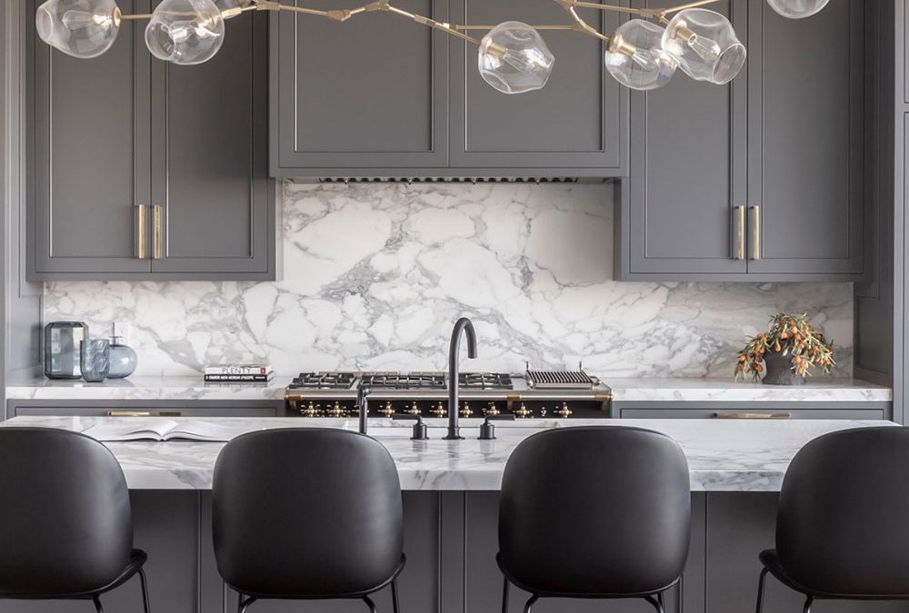 15 Stunning Dark Grey Kitchen Cabinets